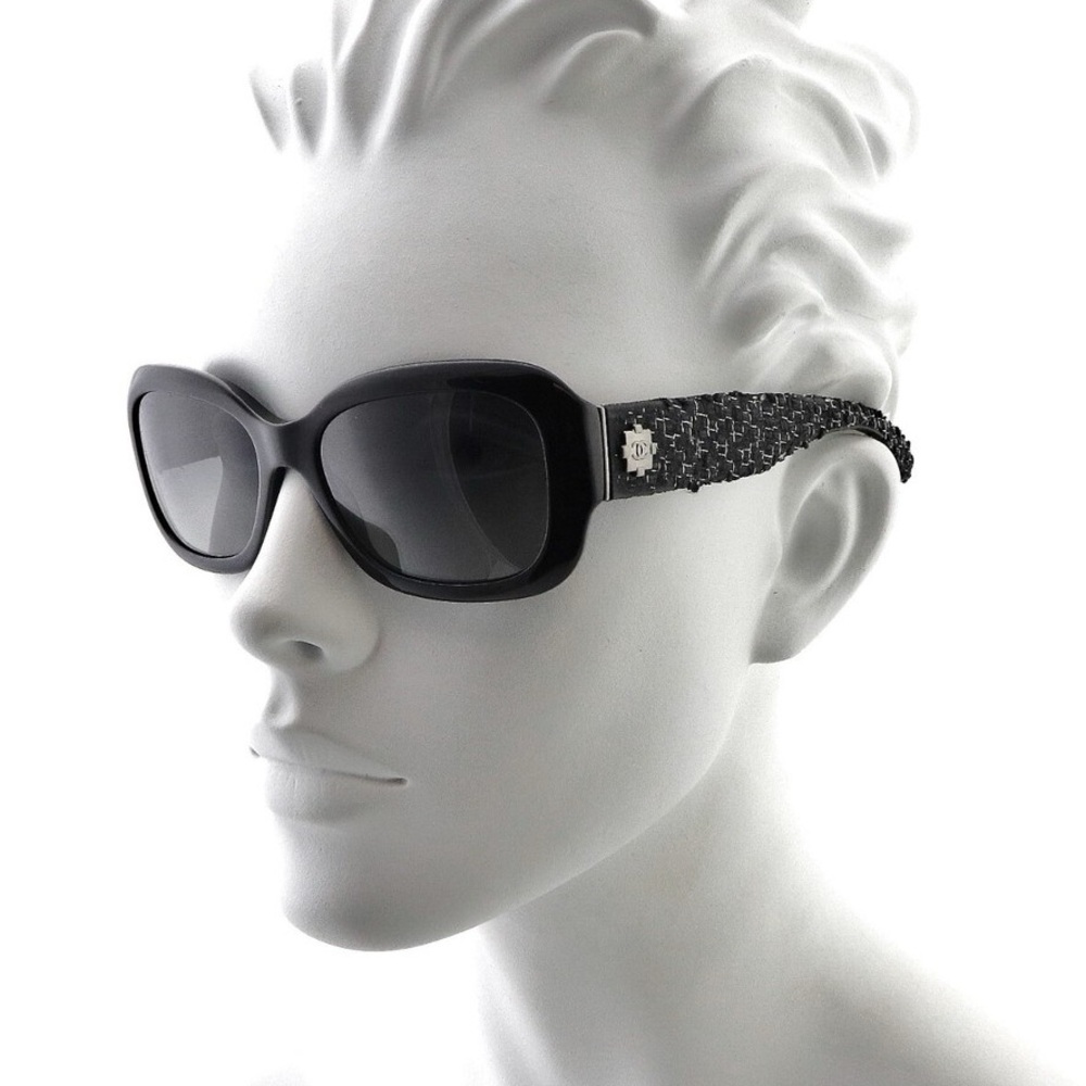CHANEL Black Oversized Sunglasses with Tweed Temples - Picture 9 of 9